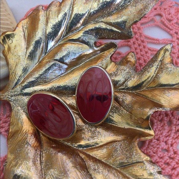 Vintage 80’s Enamel Earrings Gold Metal Base Red Pink Swirls Oval Earrings Post - Picture 1 of 14